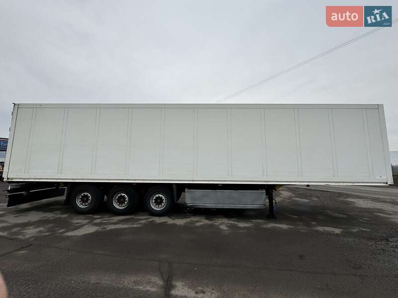 Фургон полуприцеп Schmitz SKO 24 2006 в Хусте