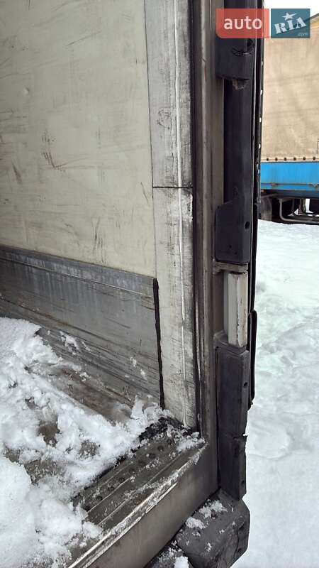 Рефрижератор полуприцеп Schmitz SKO 24 2009 в Львове