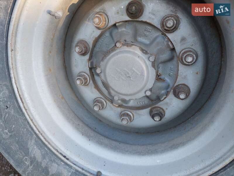 Зерновоз - напівпричіп Schmitz SPR 24 1998 в Бучачі фото 11 Зерновоз - напівпричіп Schmitz SPR 24 1998 в Бучачі