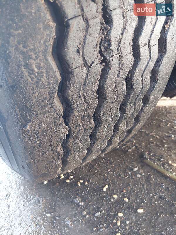 Зерновоз - полуприцеп Schmitz SPR 24 1996 в Ахтырке