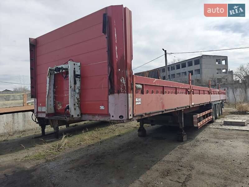 Бортовой полуприцеп Schmitz SPR 24L 1999 в 