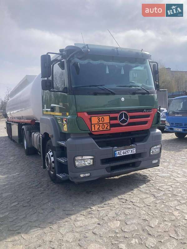 Цистерна Schrader Z-STA 24 2000 в Днепре