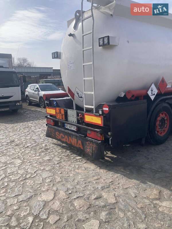 Цистерна Schrader Z-STA 24 2000 в Днепре