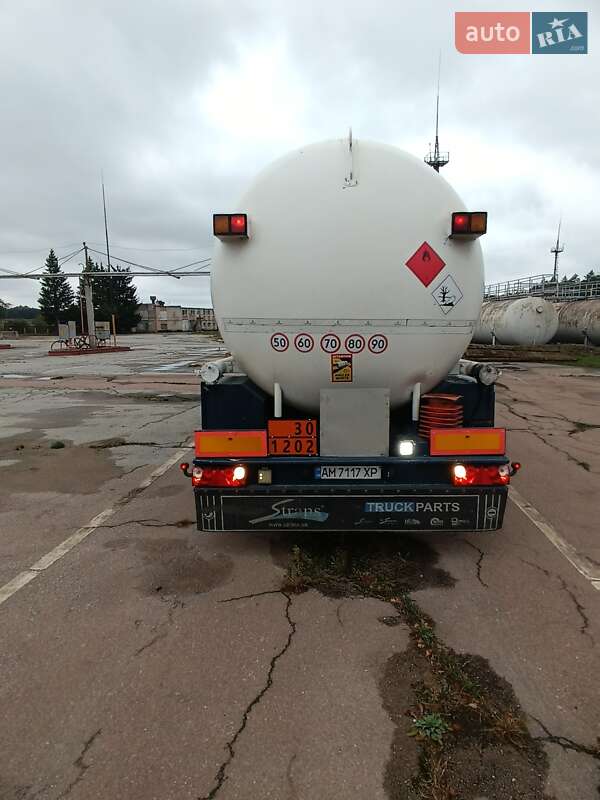 Цистерна полуприцеп Schrader Z-STA 24 2005 в Житомире