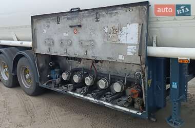Цистерна полуприцеп Schrader Z-STA 24 2005 в 