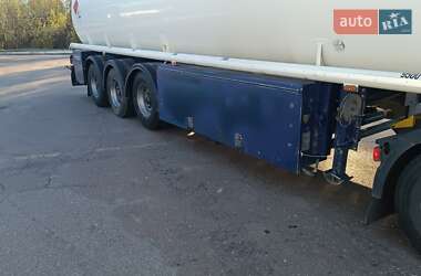 Цистерна полуприцеп Schrader Z-STA 24 2005 в 