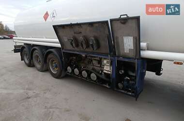 Цистерна напівпричіп Schrader Z-STA 24 2011 в 