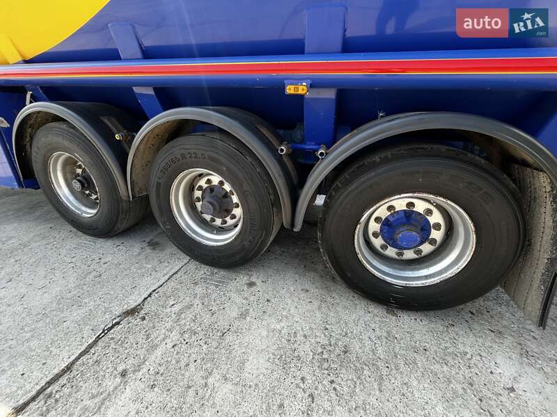 Цистерна полуприцеп Schrader Z-STA 24 2007 в Львове