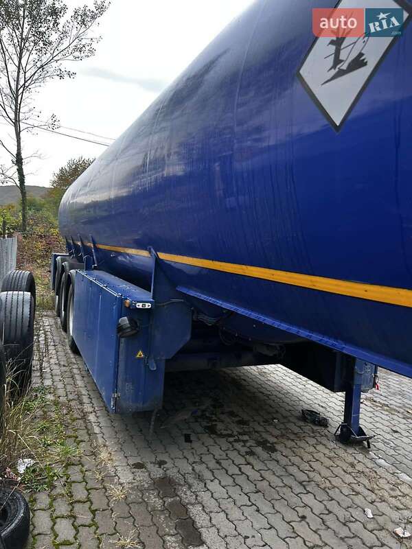 Цистерна полуприцеп Schrader Z-STA 24 2007 в Мукачево
