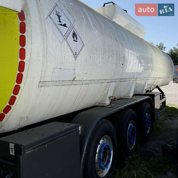 Цистерна Schroder Wiesmoor 2001 в Шептицькому