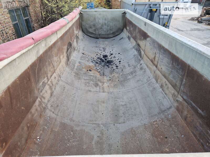 Самоскид напівпричіп Schwarzmuller 3A-3SHKSE 2007 в Борисполі