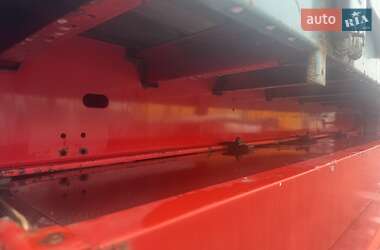 Бортовой полуприцеп Schwarzmuller BPW 2006 в 