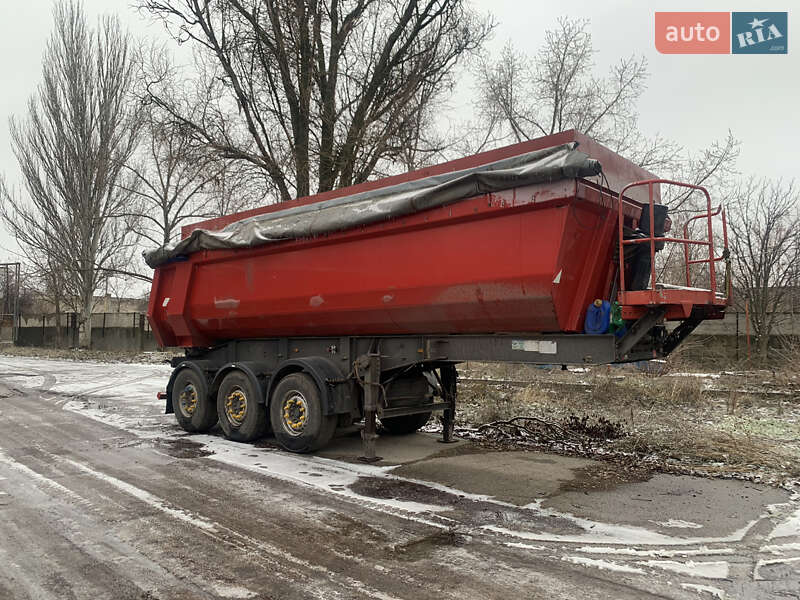 Самоскид напівпричіп Schwarzmuller HKS 2007 в Дніпрі