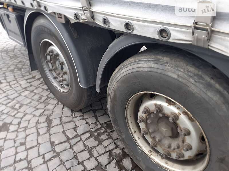 Платформа напівпричіп Schwarzmuller J-Serie 2011 в Мукачевому