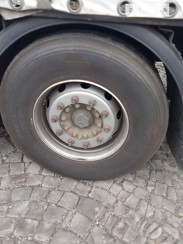 Платформа напівпричіп Schwarzmuller J-Serie 2011 в Мукачевому