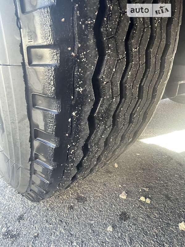 Бортовий напівпричіп Schwarzmuller J-Serie 2009 в Запоріжжі