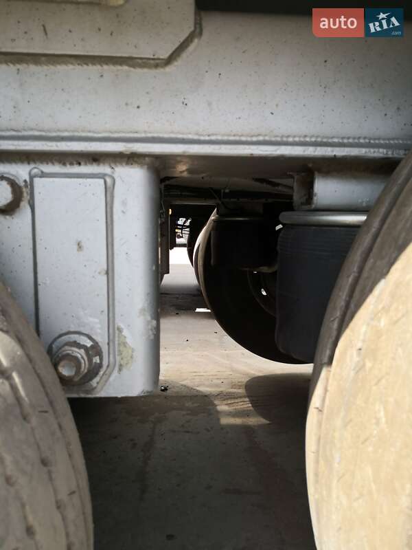 Цистерна полуприцеп Schwarzmuller J-Serie 1998 в Каменском