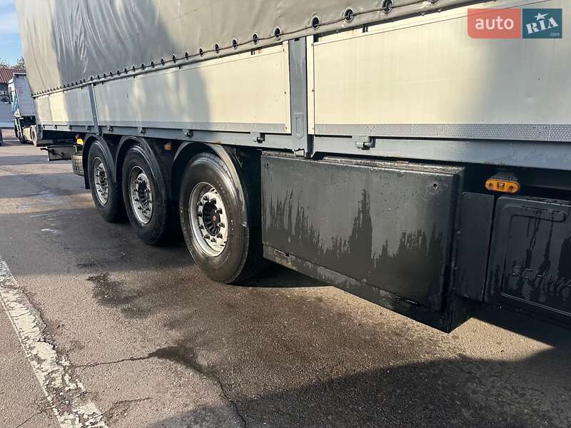 Бортовий напівпричіп Schwarzmuller J-Serie 2011 в Рівному