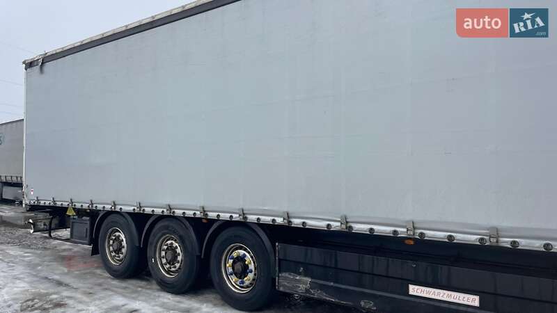 Schwarzmuller J-Serie 2013