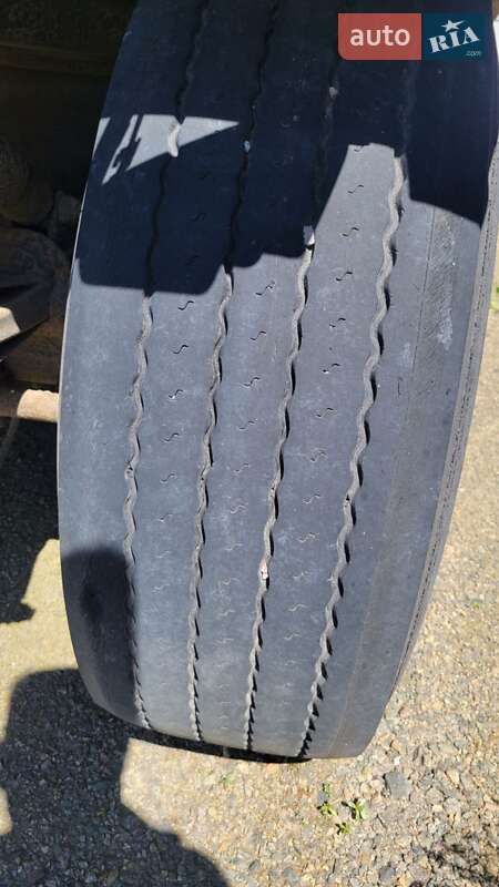 Борт Schwarzmuller PA 1999 в Сарнах