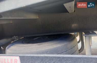 Бортовой полуприцеп Schwarzmuller S-1 2011 в 