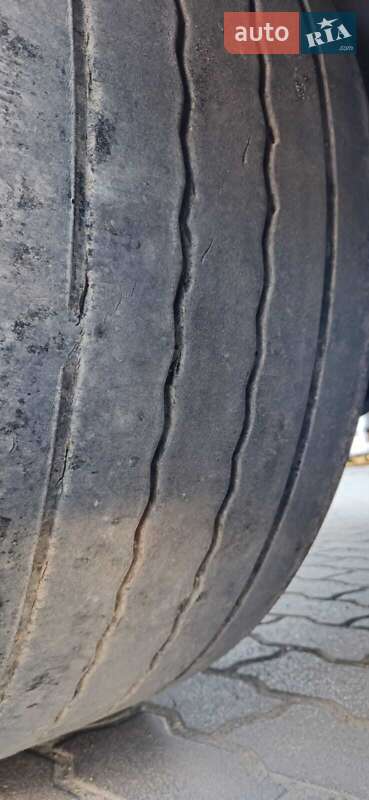 Тентований борт (штора) - напівпричіп Schwarzmuller S1 2017 в Калуші