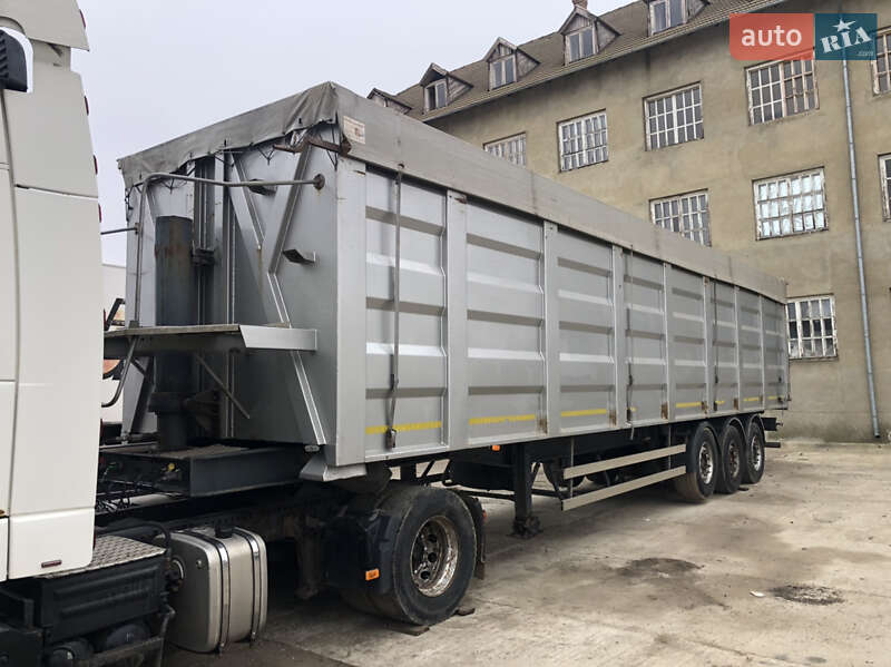 Зерновоз - полуприцеп Schwarzmuller SAF 2001 в Белгороде-Днестровском