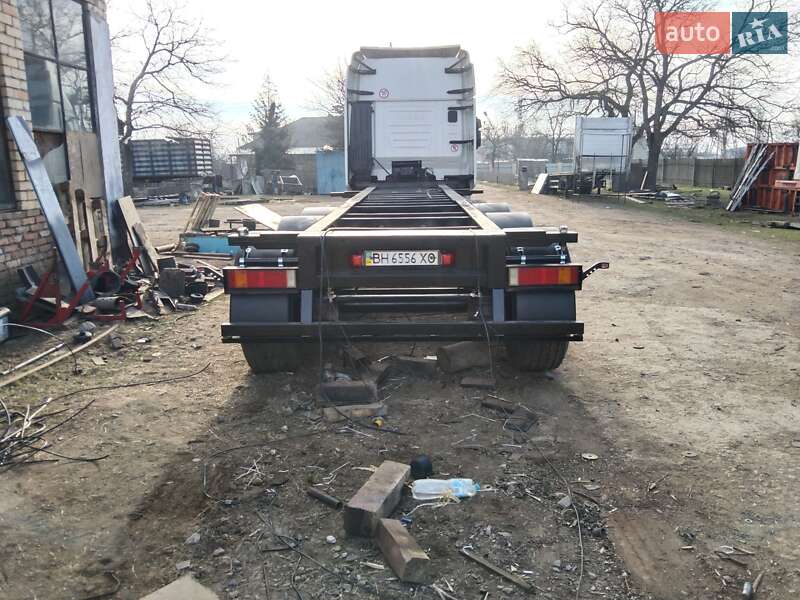 Контейнеровоз полуприцеп Schwarzmuller SAF 2002 в Измаиле