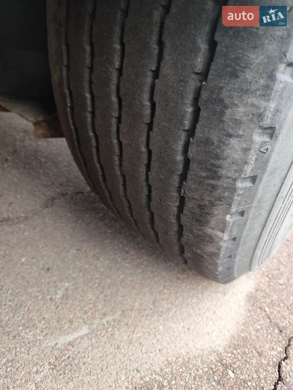 Бортовой полуприцеп Schwarzmuller SAF 2012 в Чернигове