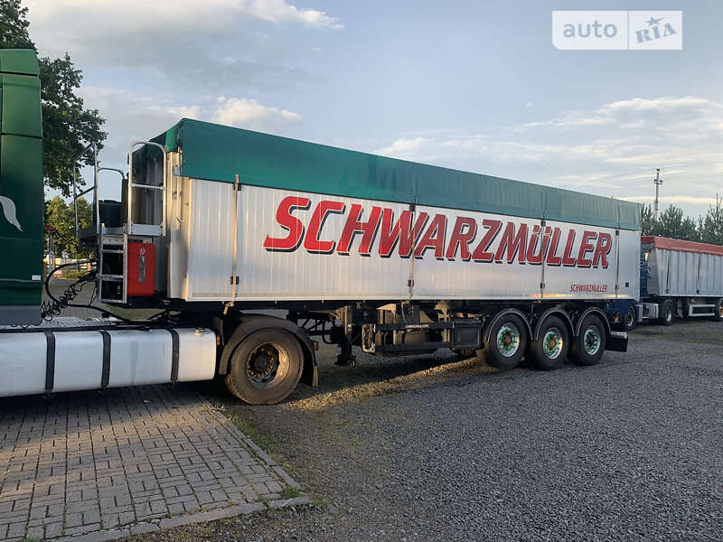Schwarzmuller SK 2014
