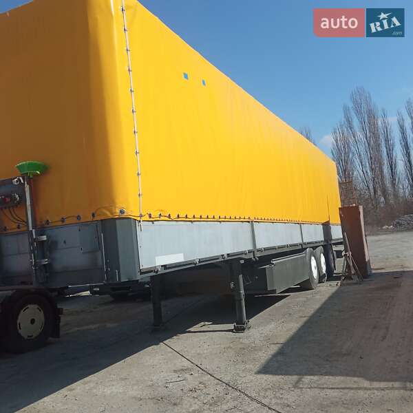 Бортовий напівпричіп Schwarzmuller SPA-3E 2003 в Кам'янець-Подільському