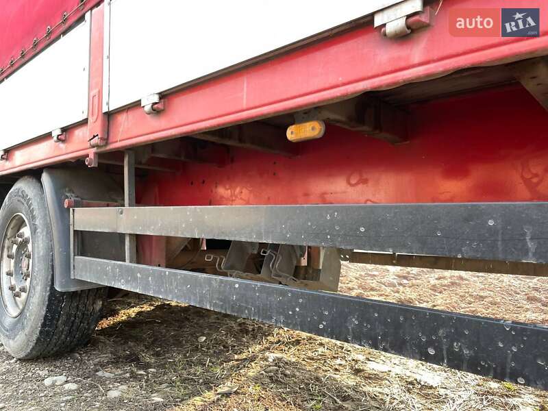 Бортовой полуприцеп Schwarzmuller SPA-3E 2001 в Тячеве
