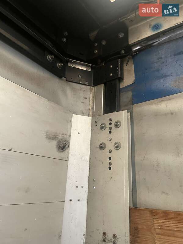 Тентований борт (штора) - напівпричіп Schwarzmuller SPA-3E 2010 в Шостці фото 9 Тентований борт (штора) - напівпричіп Schwarzmuller SPA-3E 2010 в Шостці