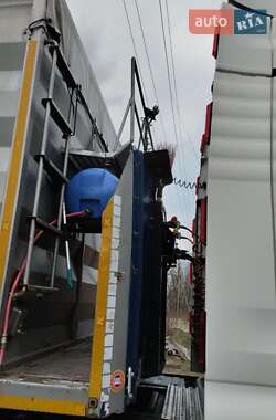 Контейнеровоз полуприцеп Schwarzmuller SPA-3E 2012 в 