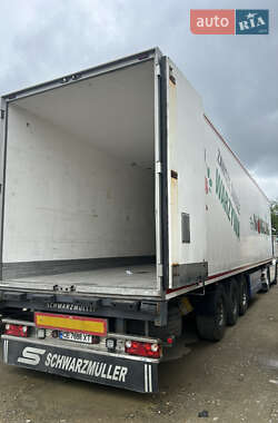 Рефрижератор напівпричіп Schwarzmuller SPA-3E 2007 в Чернівцях