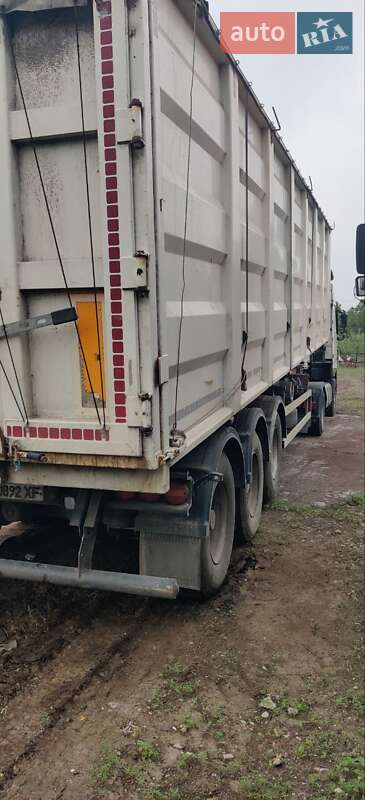 Самоскид напівпричіп Schwarzmuller SPA-3E 2001 в Харкові