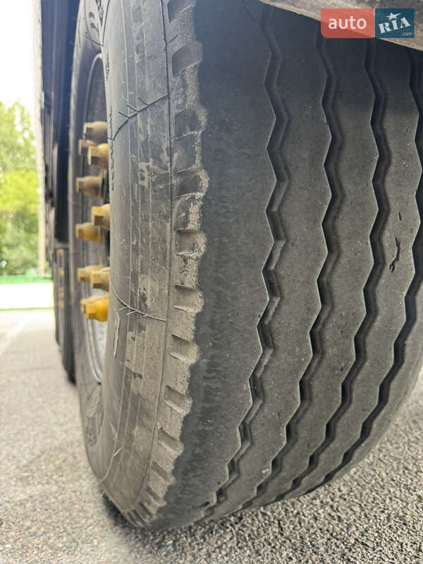 Тентованный борт (штора) - полуприцеп Schwarzmuller SPA-3E 2012 в Мукачево