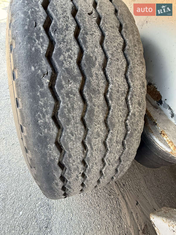 Самоскид напівпричіп Schwarzmuller SPA-3E 2005 в Вінниці