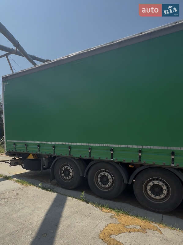Тентованный борт (штора) - полуприцеп Schwarzmuller SPA-3E 2011 в Черновцах