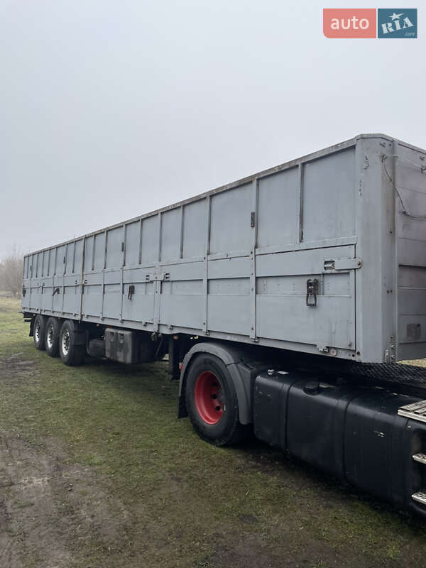 Зерновоз - полуприцеп Schwarzmuller SPA-3E 2004 в Варве
