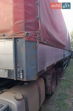 Бортовой полуприцеп Schwarzmuller SPA-3E 2006 в Черновцах
