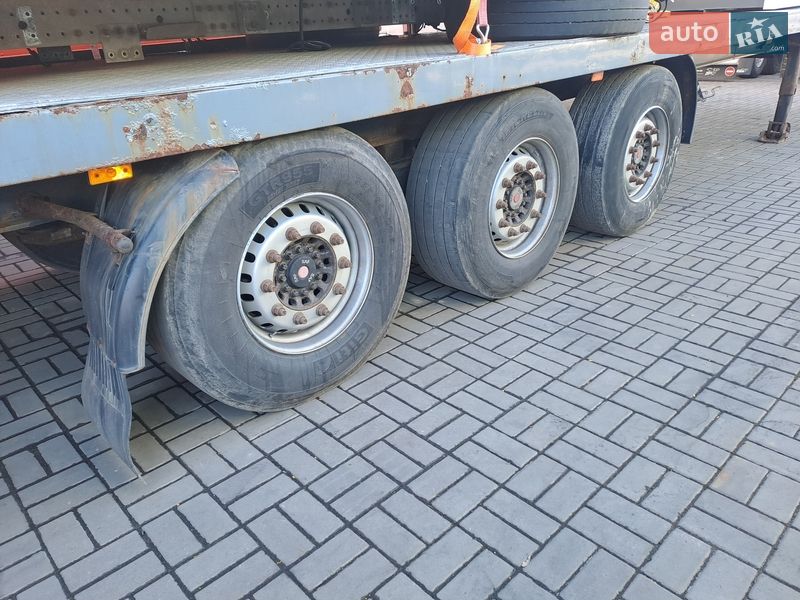 Платформа полуприцеп Schwarzmuller SPA-3E 2004 в Черкассах