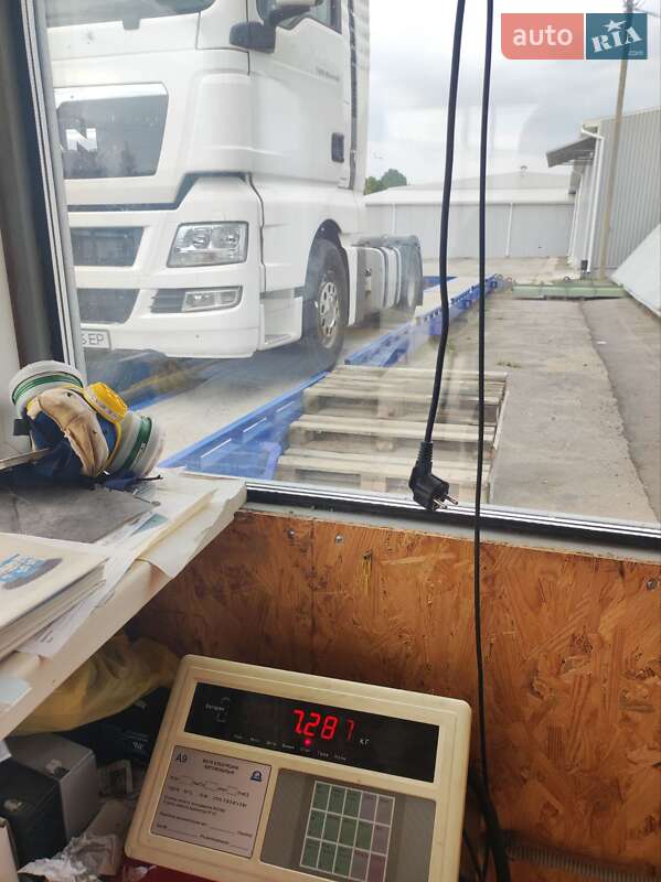 Зерновоз - полуприцеп Schwarzmuller SPA 2011 в Умани