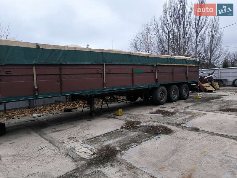 Зерновоз - напівпричіп Schwarzmuller SPA 2001 в Миколаєві