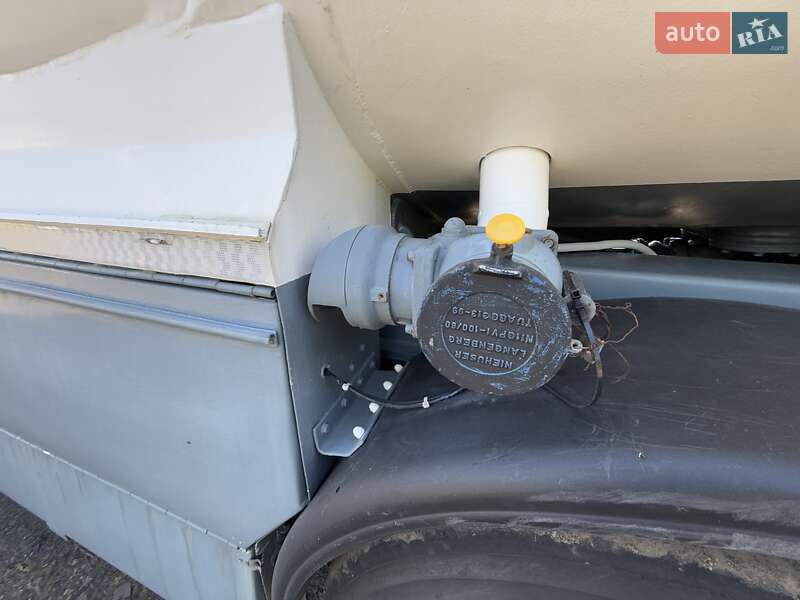 Цистерна напівпричіп Schwarzmuller TSL 1996 в Хусті фото 17 Цистерна напівпричіп Schwarzmuller TSL 1996 в Хусті