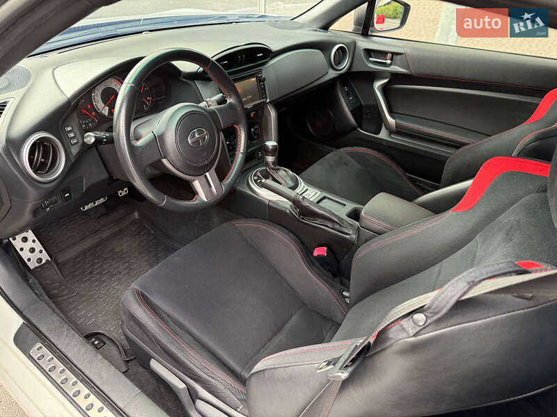 Купе Scion FR-S 2015 в Киеве фото 7 Купе Scion FR-S 2015 в Киеве