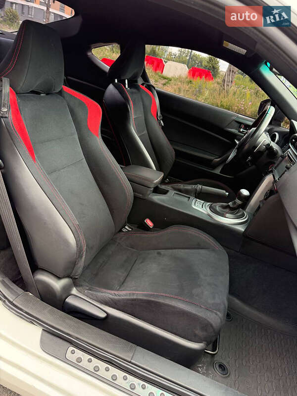 Купе Scion FR-S 2015 в Киеве фото 3 Купе Scion FR-S 2015 в Киеве