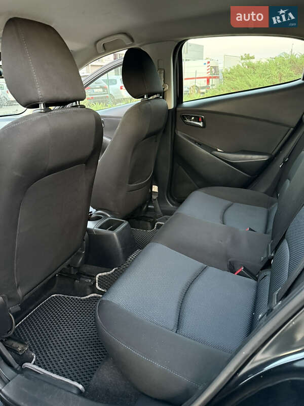 Седан Scion iA 2015 в Ивано-Франковске