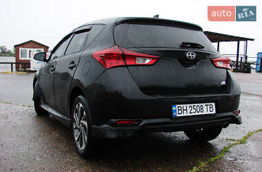 Хэтчбек Scion iM 2016 в 