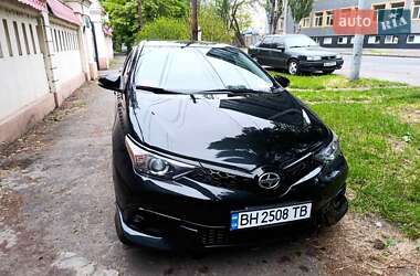 Хэтчбек Scion iM 2016 в 